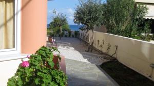 Iolkos Hotel Apartments Chania Greece