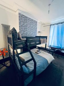 10 Minutes to Central London Vaux