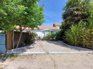 Maisons de vacances Gite Calme a 900m de la plage et 700m Centre Ville : photos des chambres