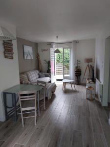 Gite Calme à 900m de la plage et 700m Centre Ville