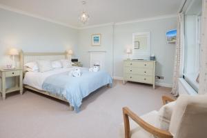 Leaholme Cottage - fabulous coastal cottage for 8