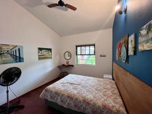 Refúgio ao lado do mar com piscina e muito charme