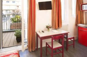 Appart'hotels Family Residence : Studio avec Terrasse