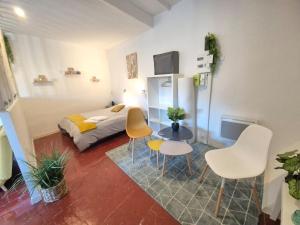 Cosy downtown studio