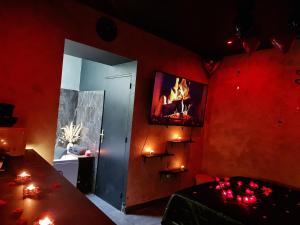 Love hotels Love Room Jacuzzi : photos des chambres