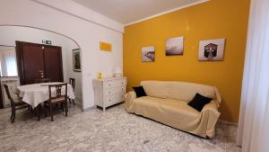 Casa Costanza
