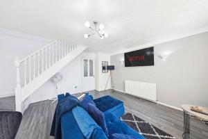 Central Maidstone House Near Town & Station - Free Parking