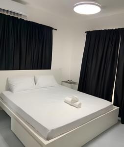 Bayahibe Rose C - Gray Elegance