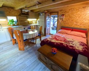 Apartment Pajek on the Hayrack