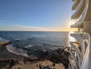 Dream Condo Pool, Jacuzzi, and Ocean Views