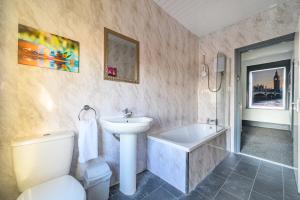 -RA27A- For your relaxed, Cosy stay, Free Parking