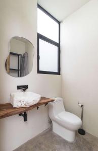 Panoramic Paradise 4BR Gem Overlooking SMAs Dam