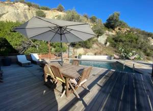 Villas Haut de villa avec piscine au bord de mer : photos des chambres