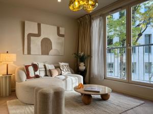 CozyStay - Luxury 1BR Champs Elysées