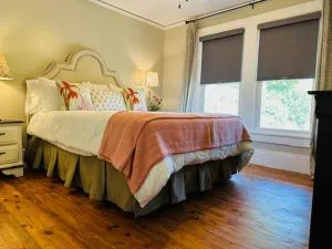 Bonaparte Castle - Mocksville