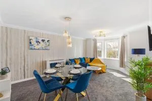 NEW-Deluxe Central Windsor Apartment with Free Parking, 4 mins to Windsor Castle and Legoland, 10 mins to Ascot and 12 mins to Heathrow London - 温莎