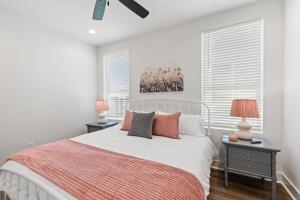 NEW Vermillion House KING Bd Cajun Luxury Book Now