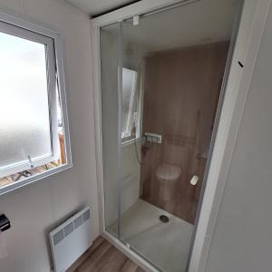 mobil-home family 6 personnes, 3 chambres Camping 4 étoiles bois dormant