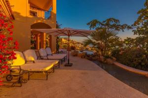 Luxury 6BR Villa Casa Luca By The Agency Baja