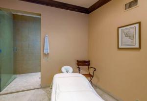 Luxury 6BR Villa Casa Luca By The Agency Baja