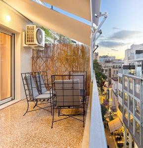 Nueva era @ Athens heart , Romvis apartments