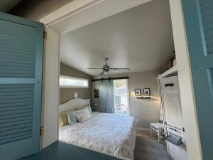 Quiet Carriage House