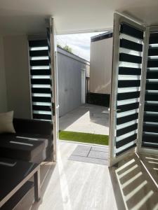 6 miles from Disney, Book your dream vacations!