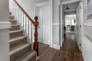 Jubilee House - Free Parking, Self Check-In, Fast WiFi and Smart TV