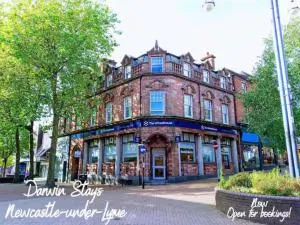 Darwin Stays - Service Accommodation in Newcastle under Lyme City Centre - Newcastle-under-Lyme
