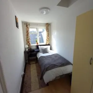 JosteeStay Apartments -Rooms - Goodmayes