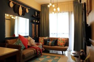 A Nice, Vibrant Place by the Beach