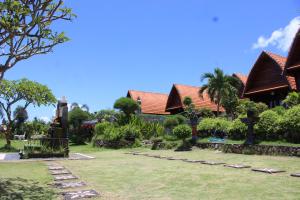 Deluxe Suite nhìn ra Biển (Deluxe Suite Sea View)