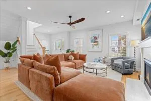 Luxurious OC Single Family Home with Hot Tub - Ocean View