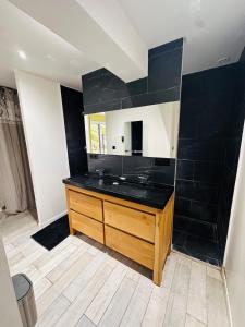Maisons de vacances Maison saint mars d outille : photos des chambres