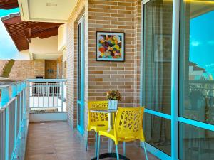 Tenha a praia aos seus pés - Apê na Areia com banheira, 2 suítes em condomínio exclusivo com lazer e acesso direto ao mar