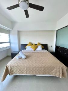 Luxurious ocean view apartment & private jacuzzi