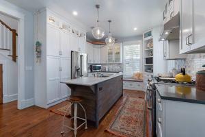 Twin Palms l Craftsman Cottage l Walk to DNTN