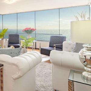 OceanFront Larcomar Apartments