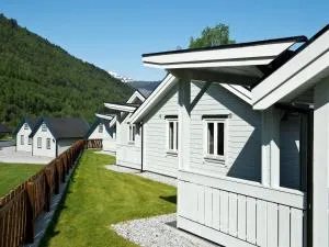 6 person Cottage in Kinsarvik with Sea View - 洛夫特胡斯