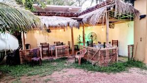 SP Taru Surf Camp&Restaurant