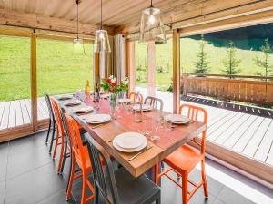 Chalet 4★, 14 pers, sauna, 6 chambres à La Clusaz, pieds des pistes - FR-1-304-306