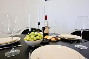 Cozy 2BD Retreat in MarinaDelRey!Free Parking&Pool