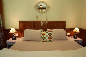 Rosette Cottage by EdenHomes