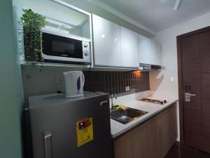 Newly Designed 1BR Top of Makati