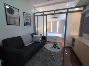 Newly Designed 1BR Top of Makati