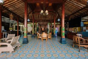 Puri Sidikan Inn