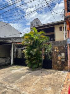 Casa bem localizada próxima de todos os principais pontos da cidade