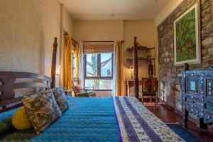 Flame of the Forest Valley view 2bhk cottage