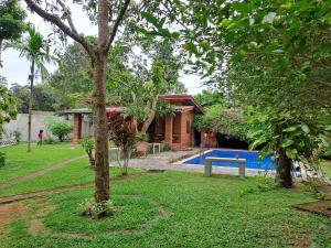 Dambullawatha Bungalow Garden Villa