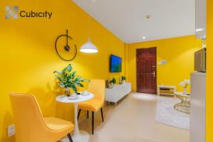 Cubicity Metro House